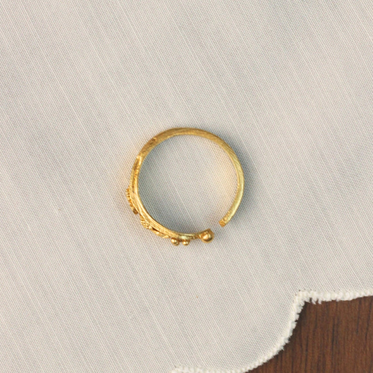 Cecilia Ring with Traditional Gold Filigree – AMAMI Filipino Jewelry