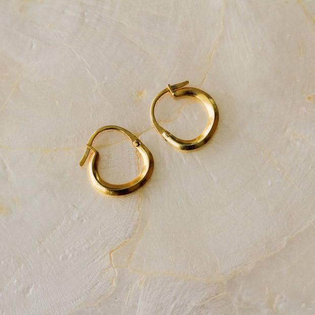 Filipino Gold Earrings by AMAMI