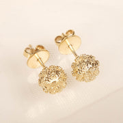 Beatiful gold stud earrings