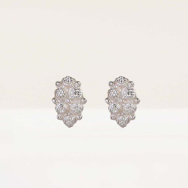 AMAMI Granulated Silver Earrings