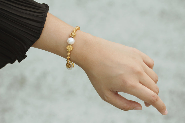 Cynthia Rose Gold Natural Pearl Bracelet  Mesmerize India